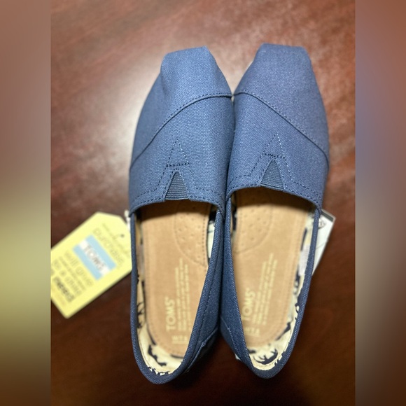 TOMS Alpargata in Navy Canvas (size women 7.5) - Picture 2 of 10